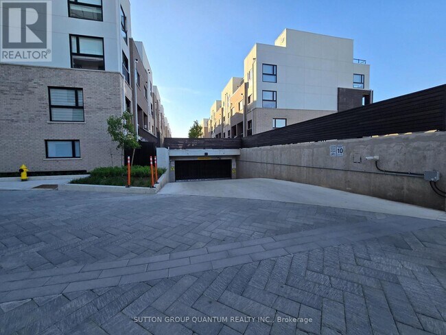 Building Photo - 335 Wheat Boom Dr.