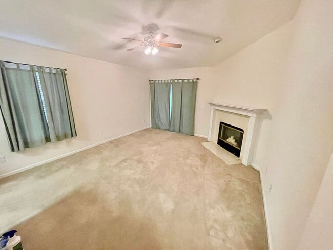 Building Photo - 96064 Piedmont Dr