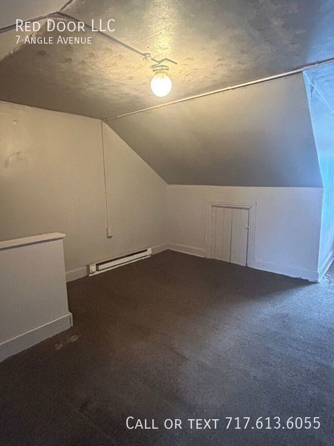 Building Photo - Affordable two bedroom in Penbrook