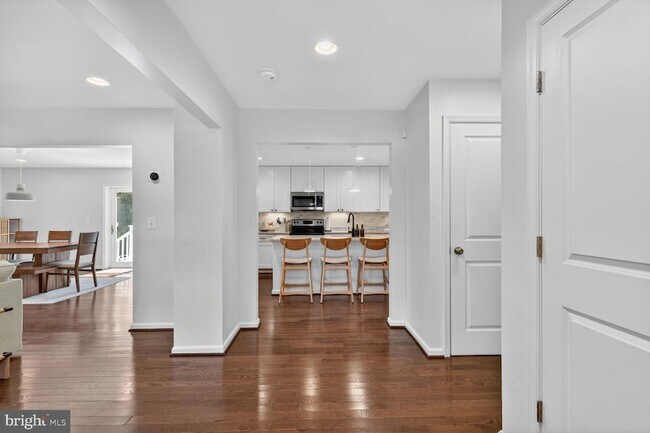 Foto del edificio - 4613 Willow Run Dr