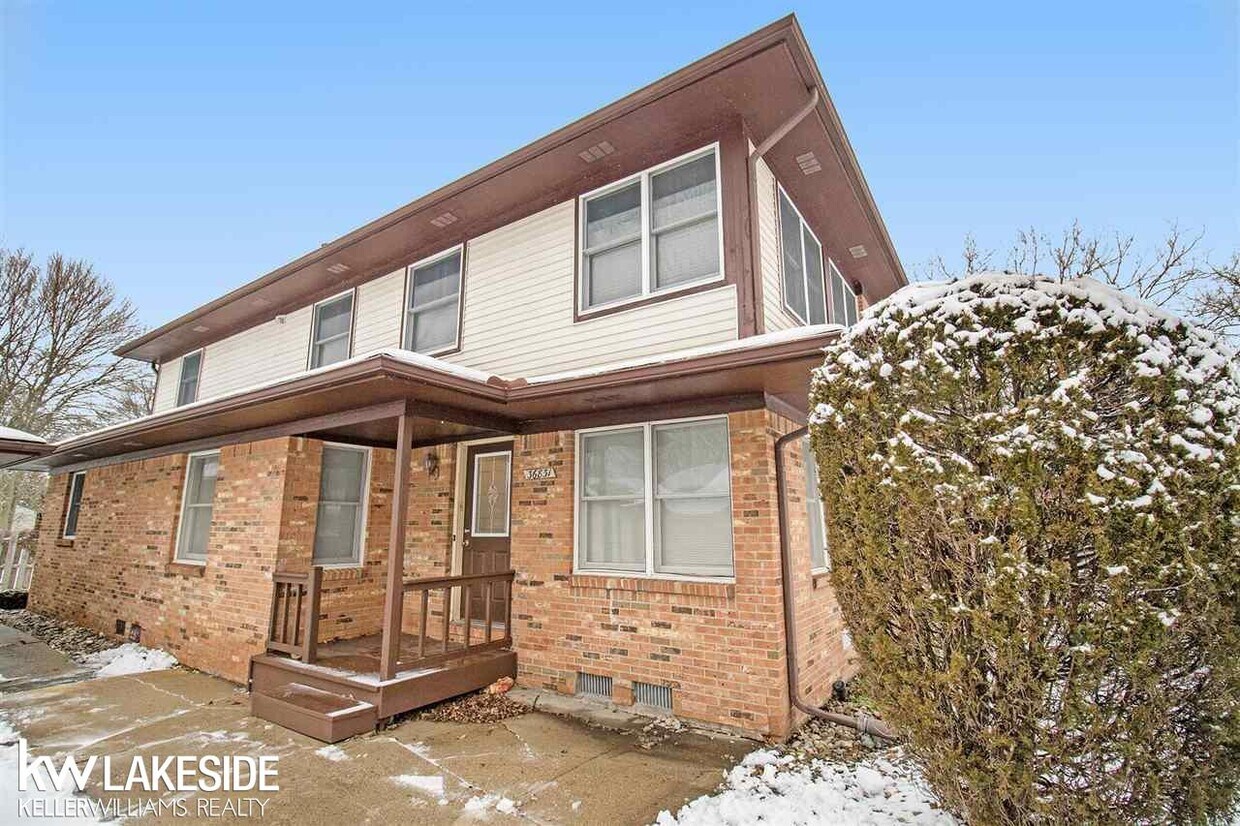 36831 Brewster Ln, New Baltimore, MI 48047 Condo for Rent in New Baltimore, MI