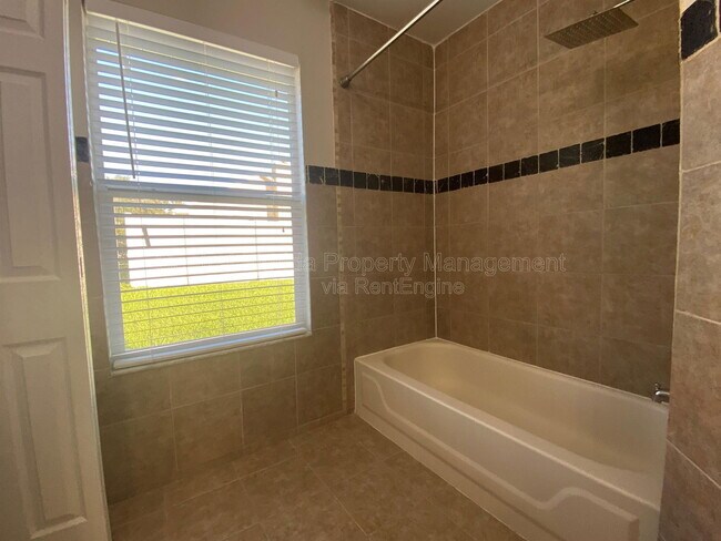 Photo - 11195 Cypress Leaf Dr House