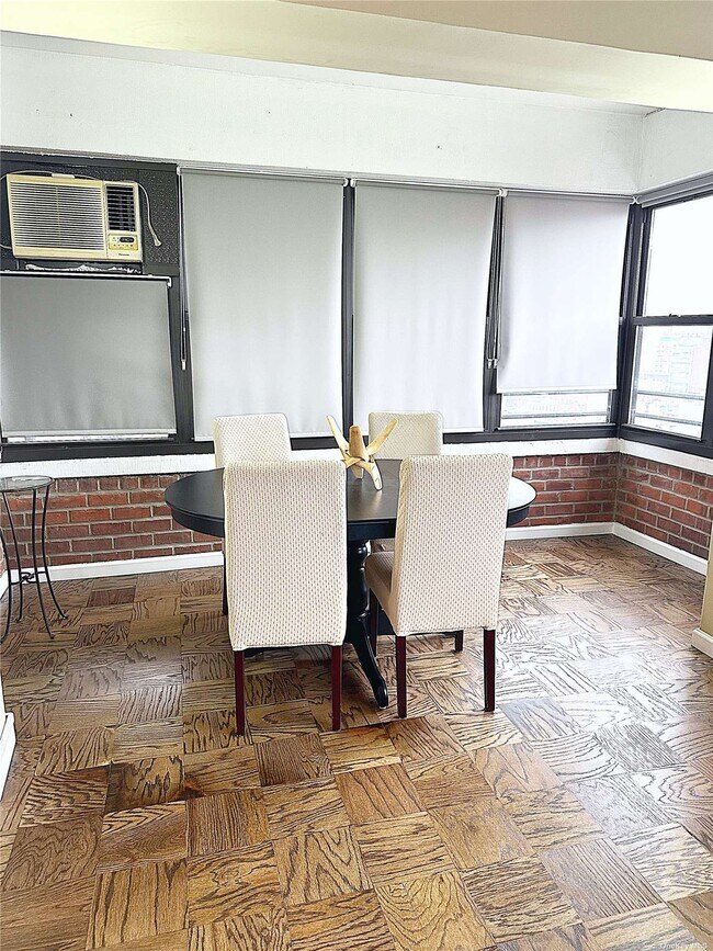 Foto del edificio - 387 Grand St