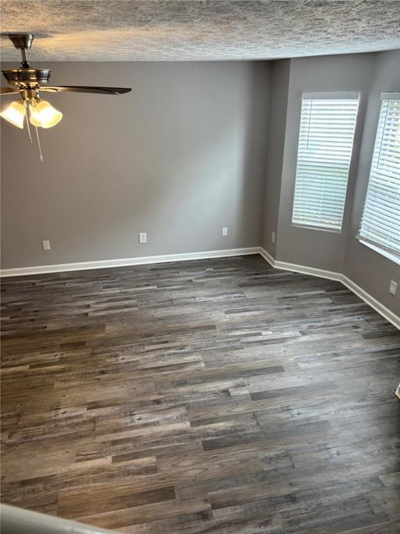 Foto del edificio - 5739 Windfall Ln