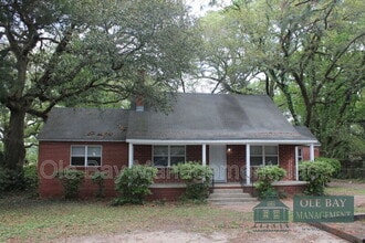 Building Photo - 855 Azalea Rd