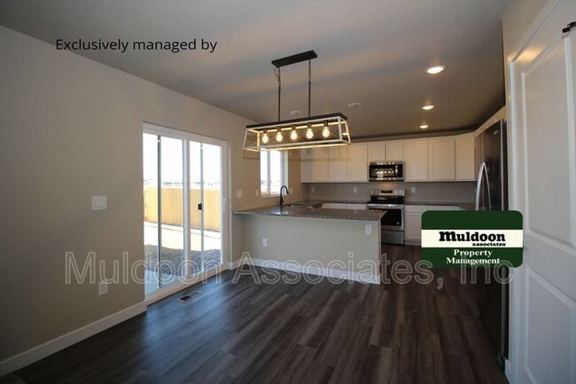 Building Photo - 10466 Luneth Dr