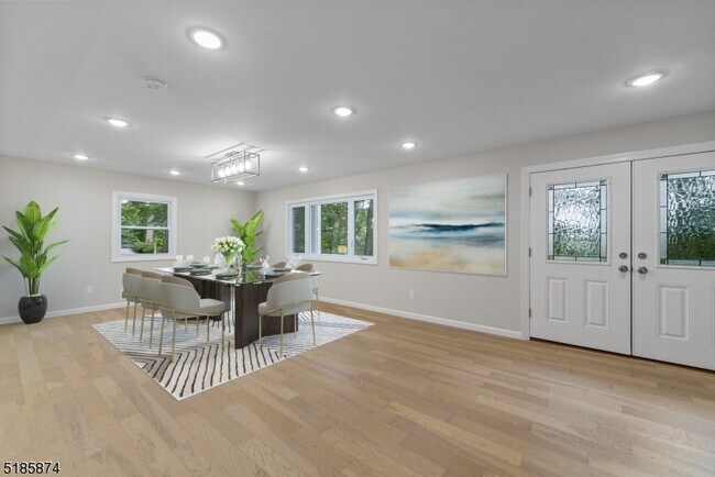 Foto del edificio - 8 Timberline Dr