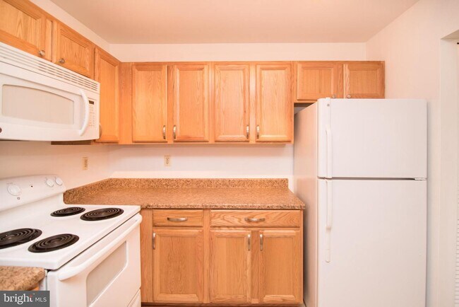 Building Photo - 304 Juneberry Way