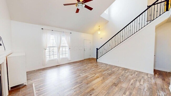 Foto del edificio - 5876 Myrick Rd