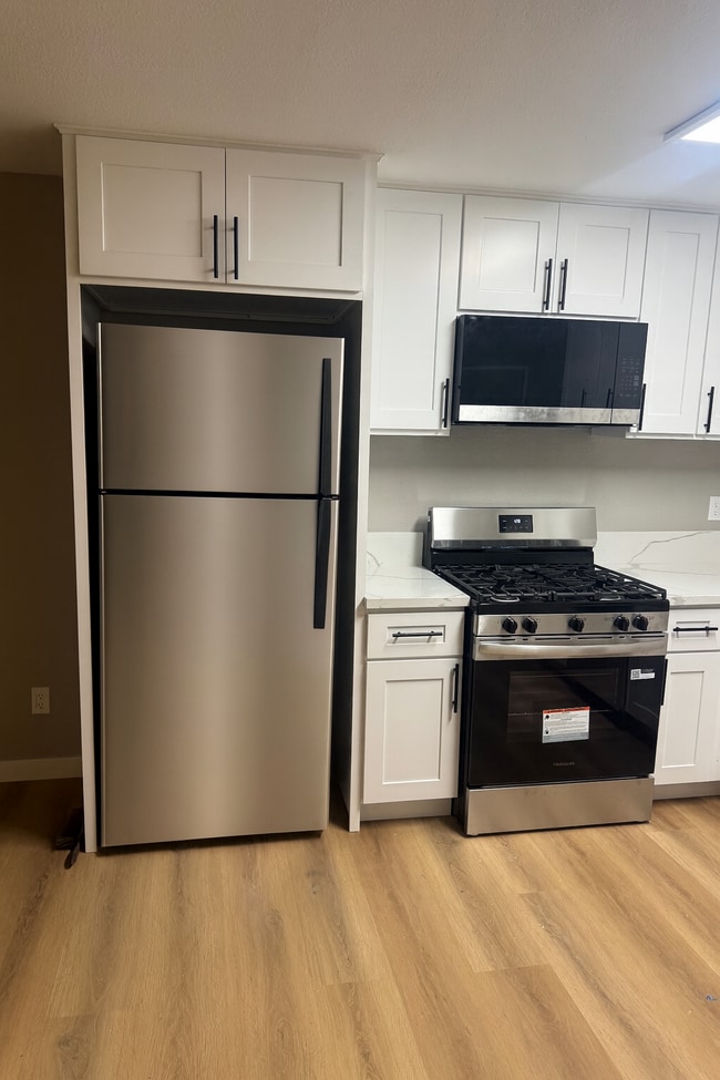 Building Photo - 14740 Perris Blvd