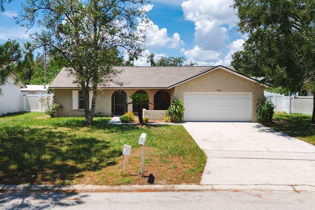 Foto principal - 7504 N Sanibel Cir