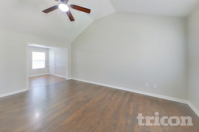Building Photo - 1218 Bolton Dr