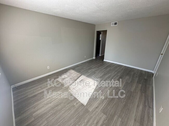 Foto del edificio - 5500 E 139 Terrace