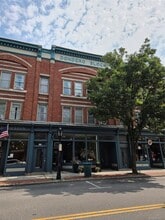 Building Photo - 176 Main St