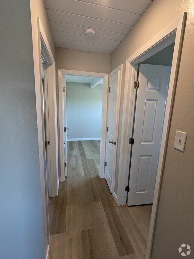 Pullman Gated Apartments for Rent Richmond, CA 1 Rentals