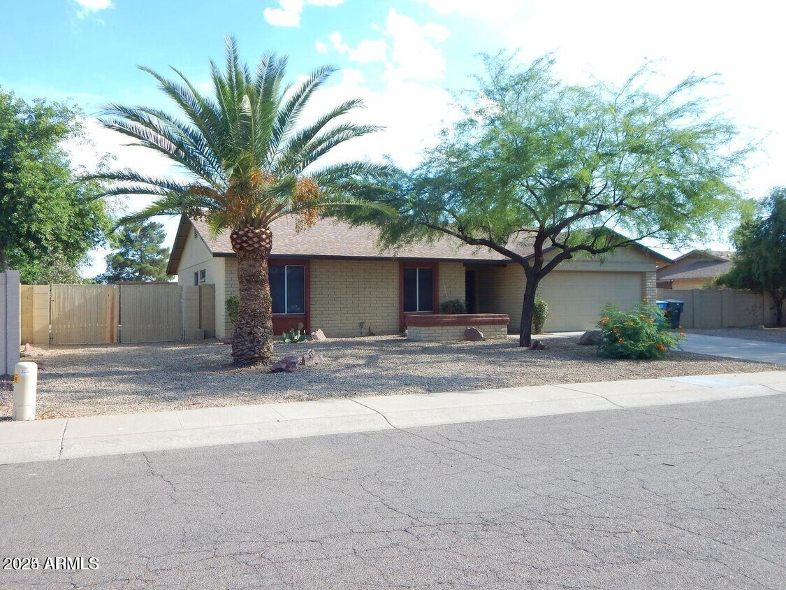 Foto principal - 6541 E Aire Libre Ln