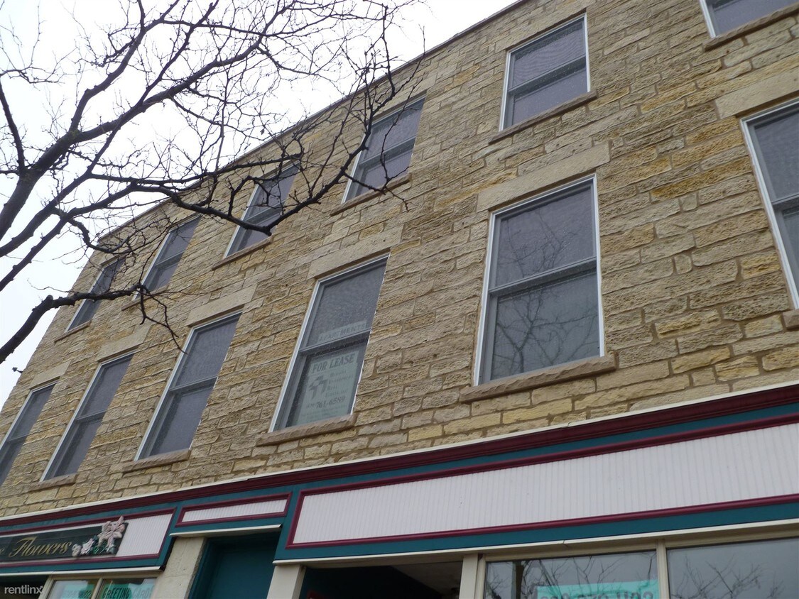 Primary Photo - 141 S Batavia Ave