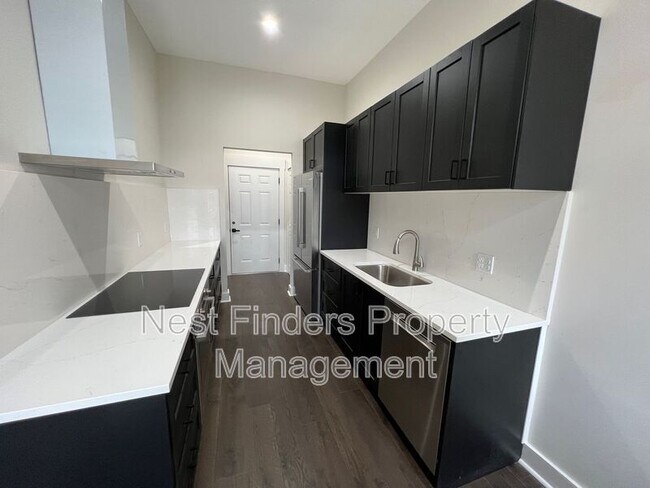 Foto del edificio - 1541 Riverside Ave
