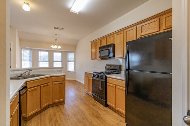 Building Photo - 1013 Lantana Ln Leander, TX 78641