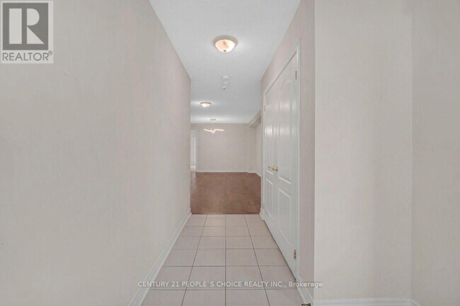 Building Photo - 48 Colonel Lyall St