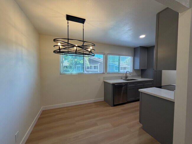 Foto del edificio - 170 Streamwood