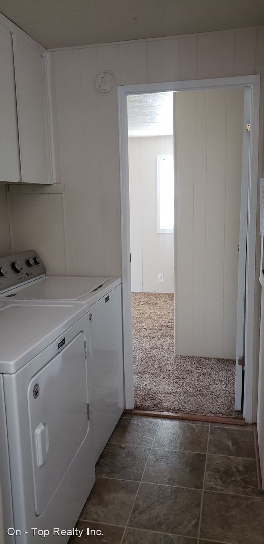 Building Photo - 3 br, 2 bath House - 13207 W. Medical Lake...