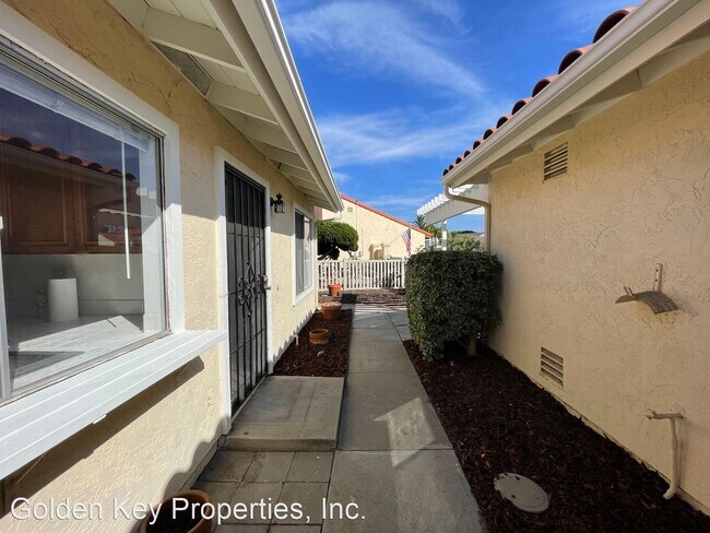 Foto del edificio - 2 br, 1 bath House - 6464 Camino del Parque