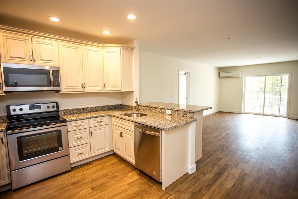 Foto principal - 19 Kendall Pond Rd