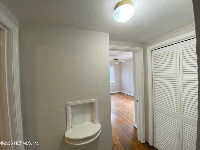 Foto del edificio - 1245 Belmont Terrace