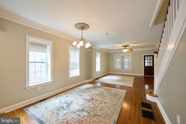 Building Photo - 423 N Orange St