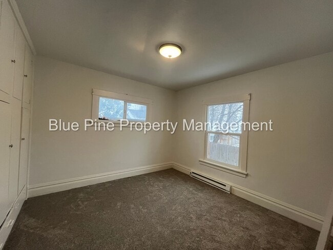 Foto del edificio - 1265 Canal Ave