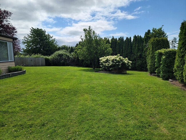 Foto del edificio - 2 bedroom 2 bathroom rental in Birch Bay Available Now!