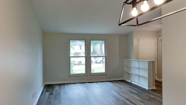 Foto del edificio - 3821 Big Walnut Dr