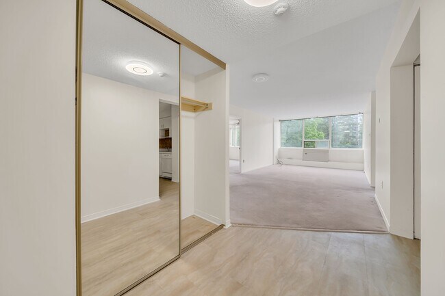 Photo du bâtiment - 3227 King St E