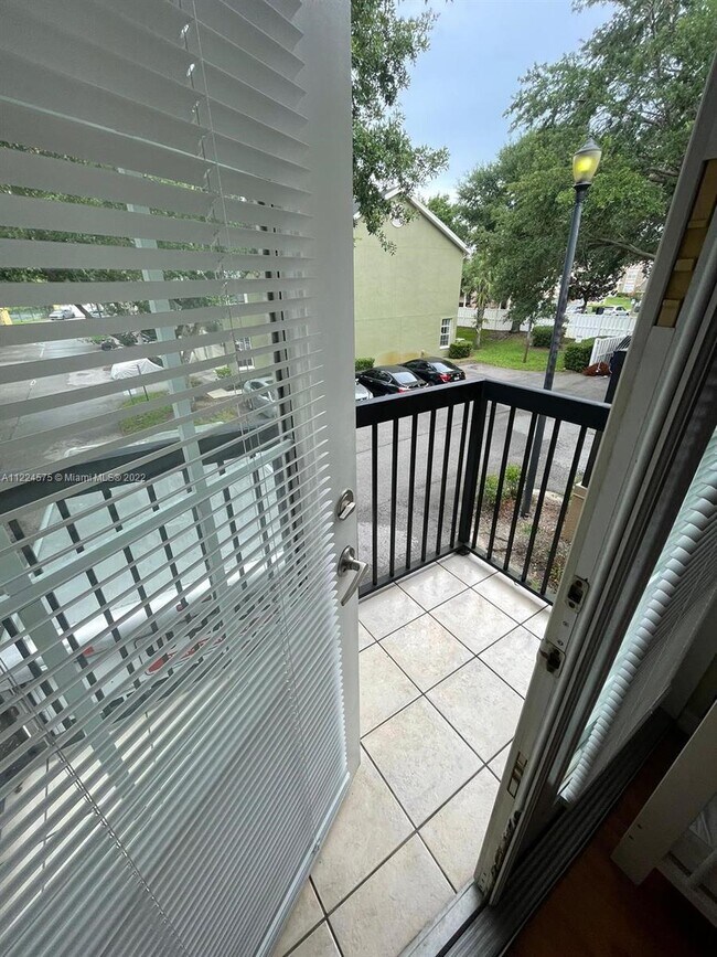 Building Photo - 2519  Lancien Ct  5 Orlando Fl 32826