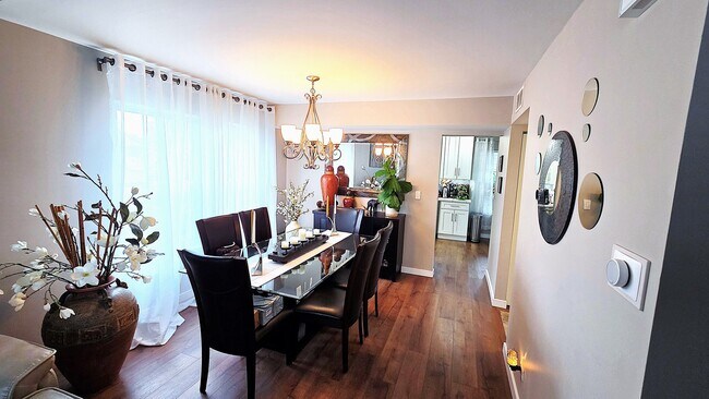 Foto del edificio - 2253 Camden Ln