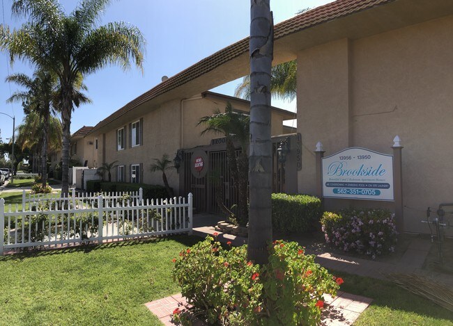 Brookside Apartments - 13956 Ramhurst Dr