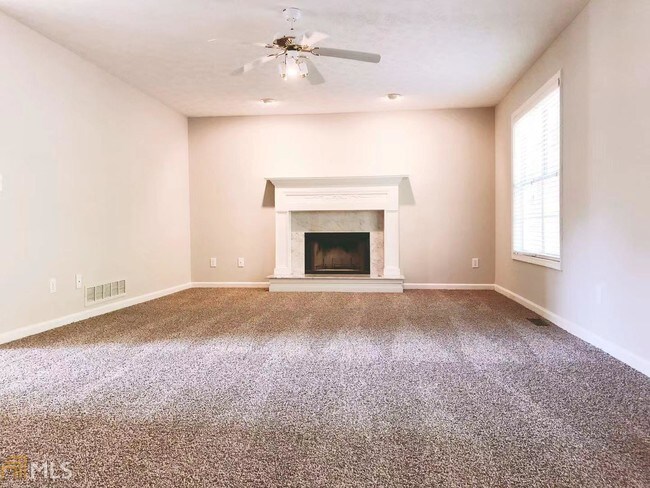 Foto del edificio - 2708 Winsley Dr SW