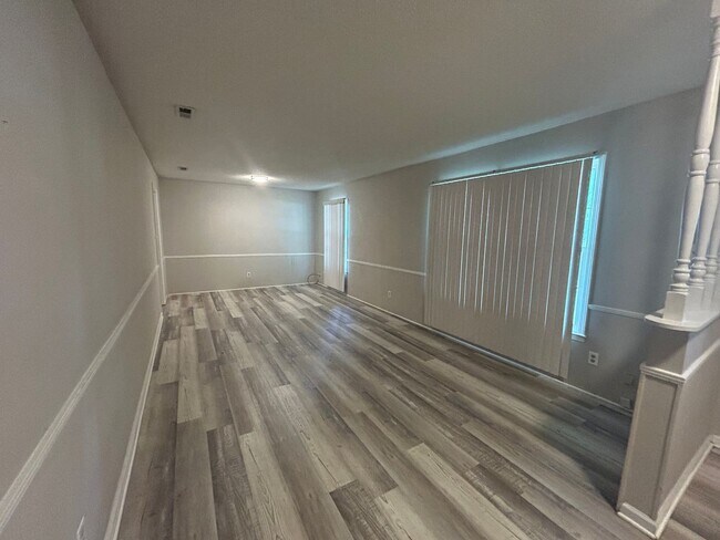Foto del edificio - 2203 Lasabre Ln SE