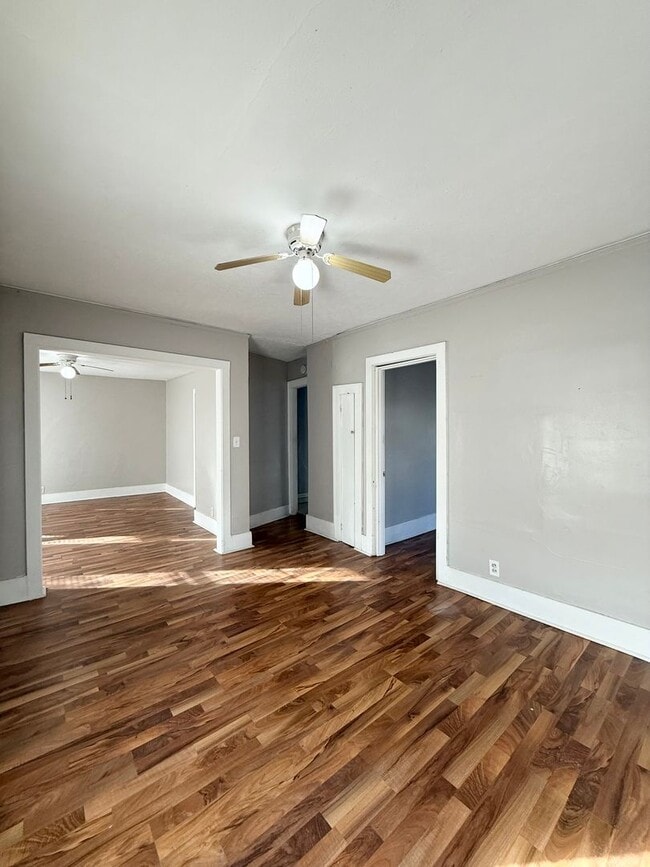 Photo - 1911 Park Ave Apartment