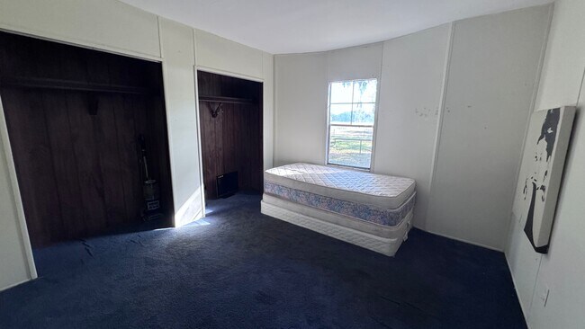 Foto del edificio - 17330 NE 60th St