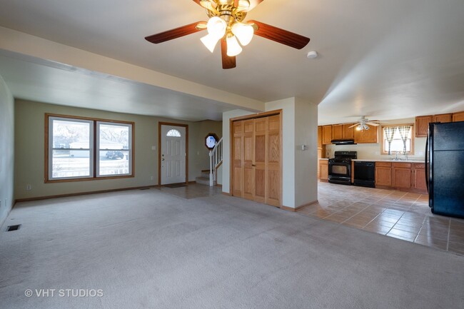 Foto del edificio - 3303 Eastway Dr