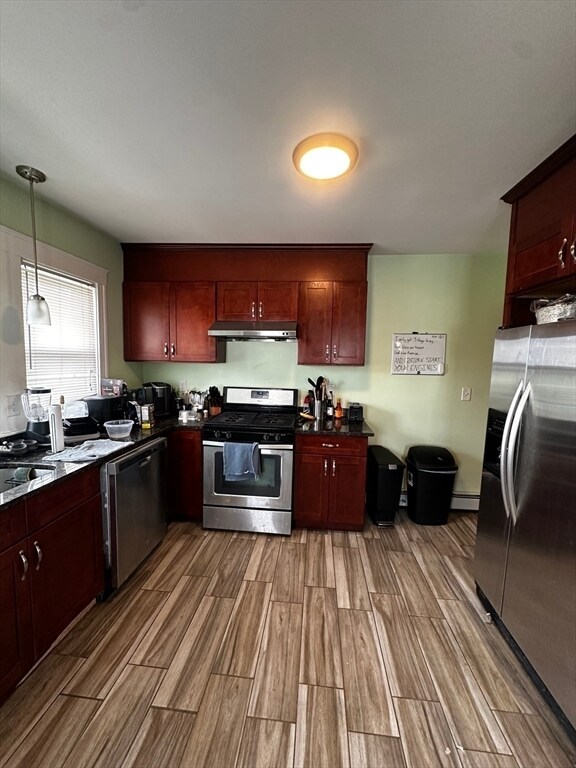 Foto del edificio - 100 Colby Rd