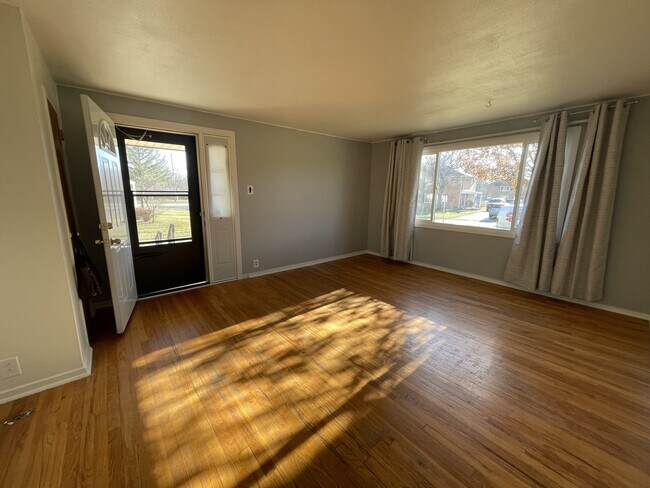 Foto del edificio - 159 Hemlock St