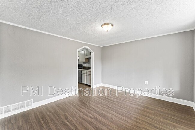 Building Photo - 3526 N 56th Terrace