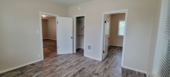 Foto del edificio - 744 SE Cleveland Ave