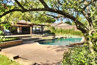 Building Photo - 6530 Copper Creek Dr