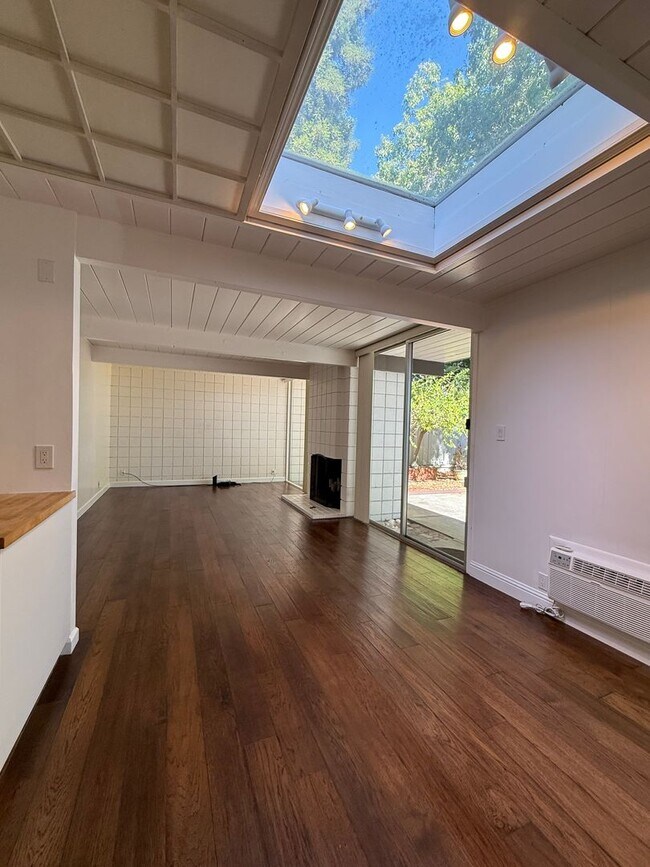 Foto del edificio - 1156 Pomeroy Ave