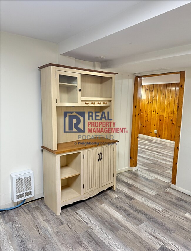 Foto del edificio - 1420/1422 E Elm St