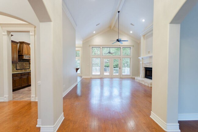 Foto del edificio - 2000 Square feet, of gorgeous living space in Hot Springs Village.